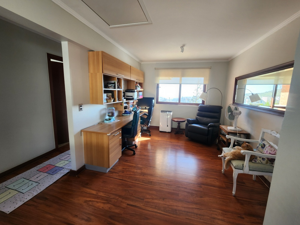 Arriendo Casa NP 5D Walk-in cl&oacute;set 4B 3E 1B San Carlos de Apoquindo - Las Condes