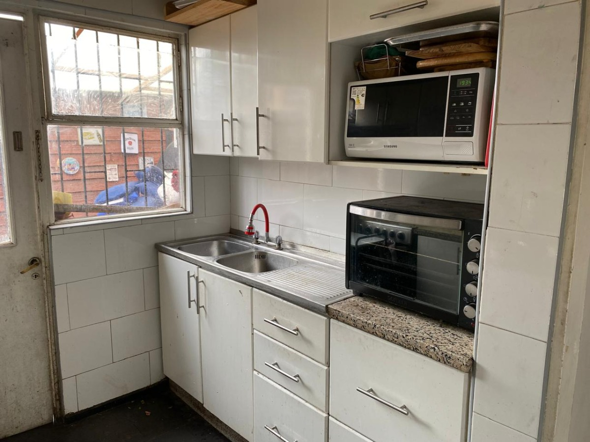 Venta Casa NO 4D 2B 2E 1B Rotonda Atenas - Las Condes