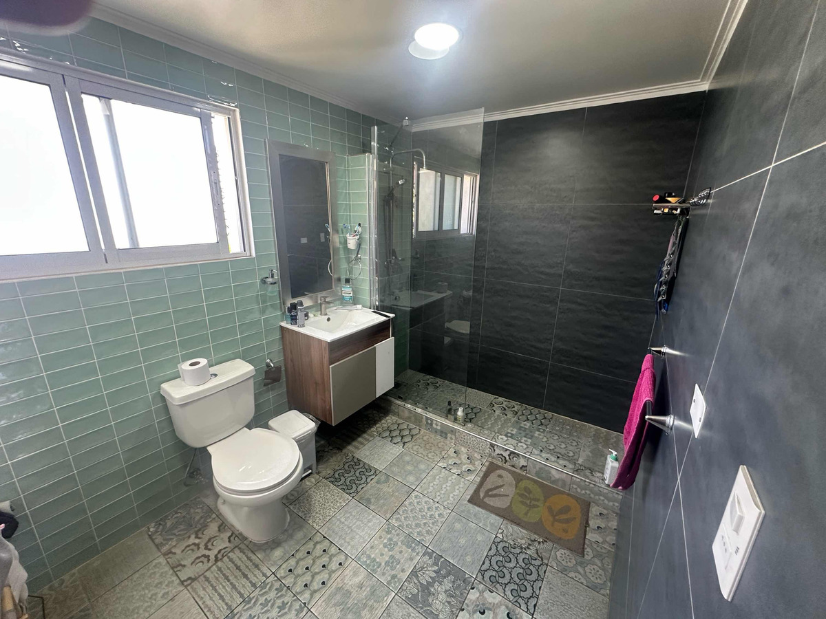 Venta Casa 4D 4B 2E Metro Bilbao - Providencia