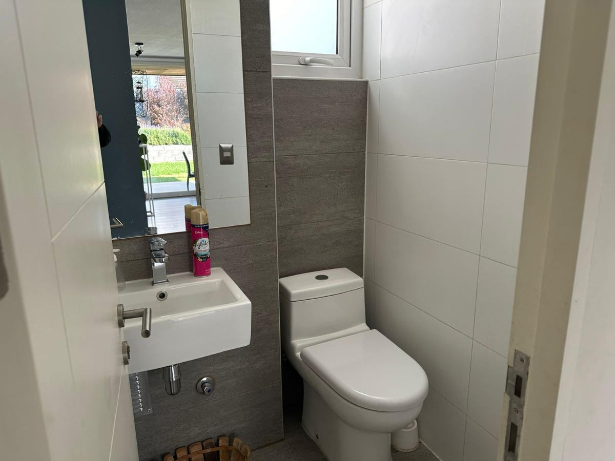 Arriendo Casa NO 4D en suite Walk-in cl&oacute;set 3B 3E 1B La Dehesa - Lo Barnechea