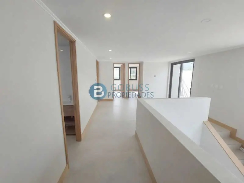 Venta Casa SO 4D en suite Walk-in cl&oacute;set 5B 2E Juan XXIII - Vitacura