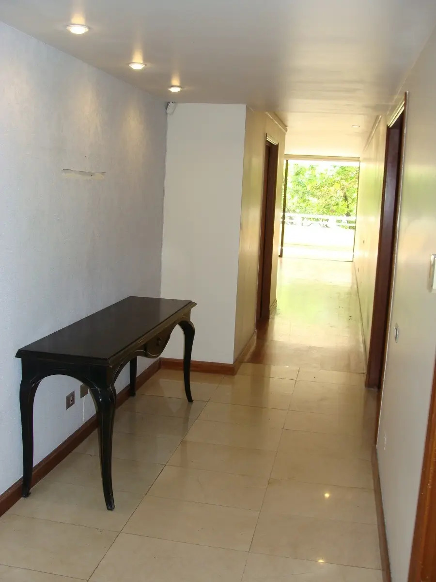 Venta Departamento NO 4D en suite Walk-in cl&oacute;set 5B 3E 1B Barrio El Golf - Las Condes