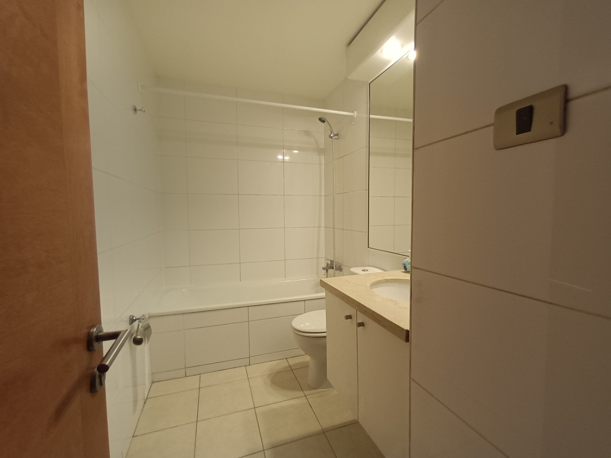 Arriendo Departamento NP 3D en suite Walk-in cl&oacute;set 2B 2E 1B Borde R&iacute;o - Casa Piedra - Vitacura