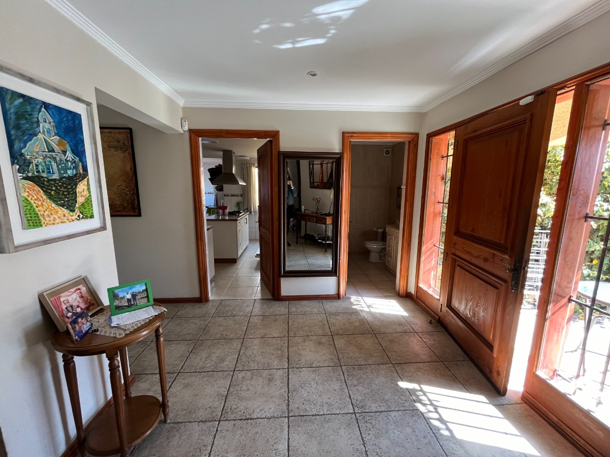 Venta Casa NOSP 5D en suite Walk-in cl&oacute;set 5B 2E Los Dominicos - Las Condes