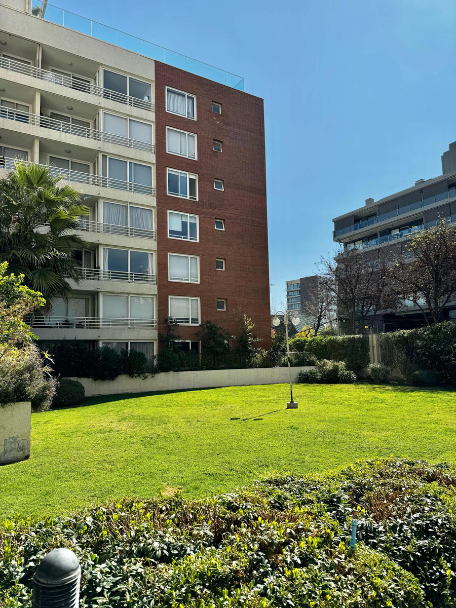 Venta Departamento N 2D en suite Walk-in cl&oacute;set 2B 1E 1B Metro Hernando de Magallanes - Las Condes