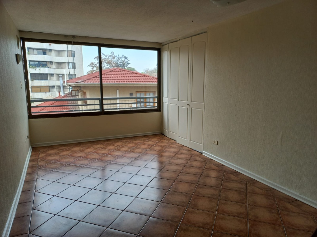 Venta Departamento O 1D en suite Walk-in cl&oacute;set 1B 1E Campus Oriente - Providencia