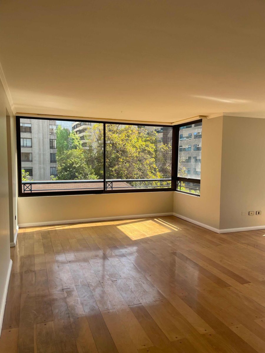 Venta Departamento NO 3D en suite Walk-in cl&oacute;set 3B 1E 1Bd Nueva Las Condes - Las Condes
