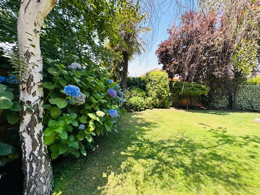 Venta Casa NO 4D en suite Walk-in cl&oacute;set 5B 3E 1B Los Trapenses - Lo Barnechea