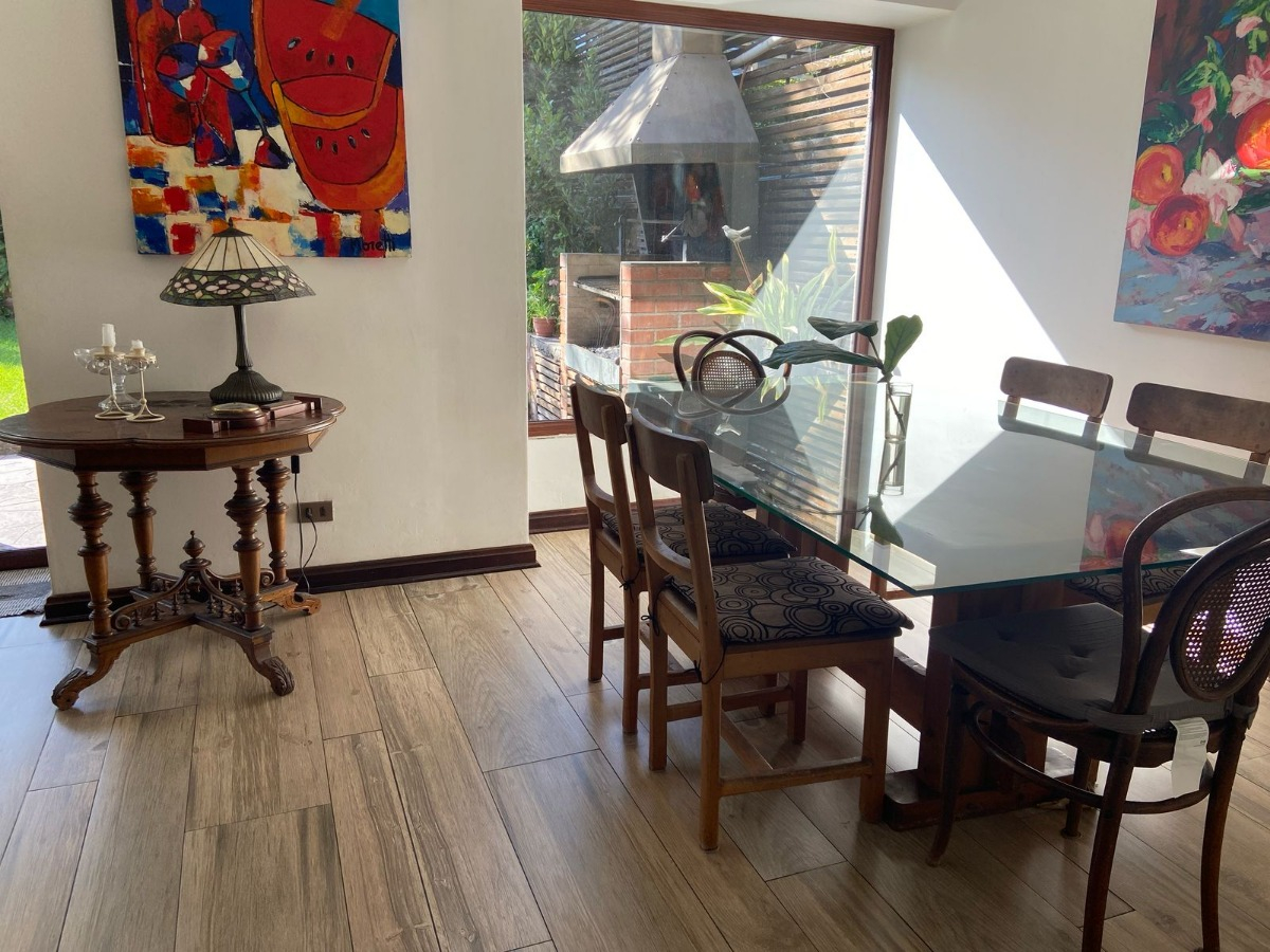 Venta Casa NP 5D en suite Walk-in cl&oacute;set 4B 2E 1B San Carlos de Apoquindo - Las Condes