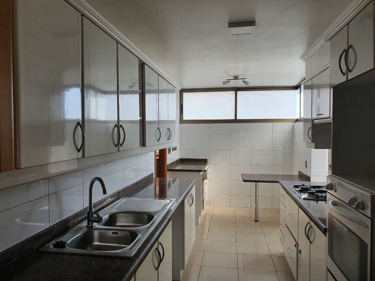 Venta Departamento 4D Metro Manquehue - Apumanque - Las Condes