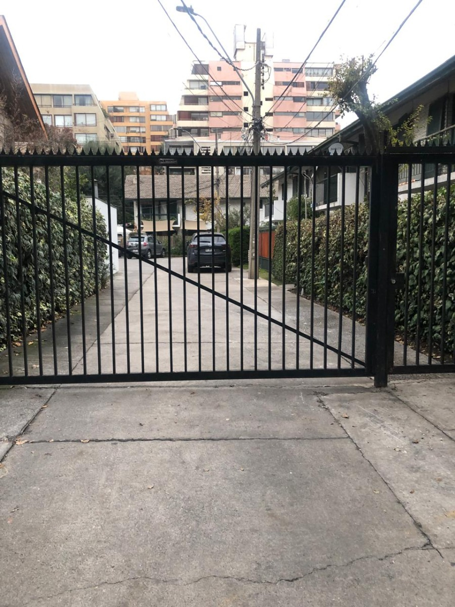 Arriendo Casa NO 4D 3B 3E Rotonda Atenas - Las Condes