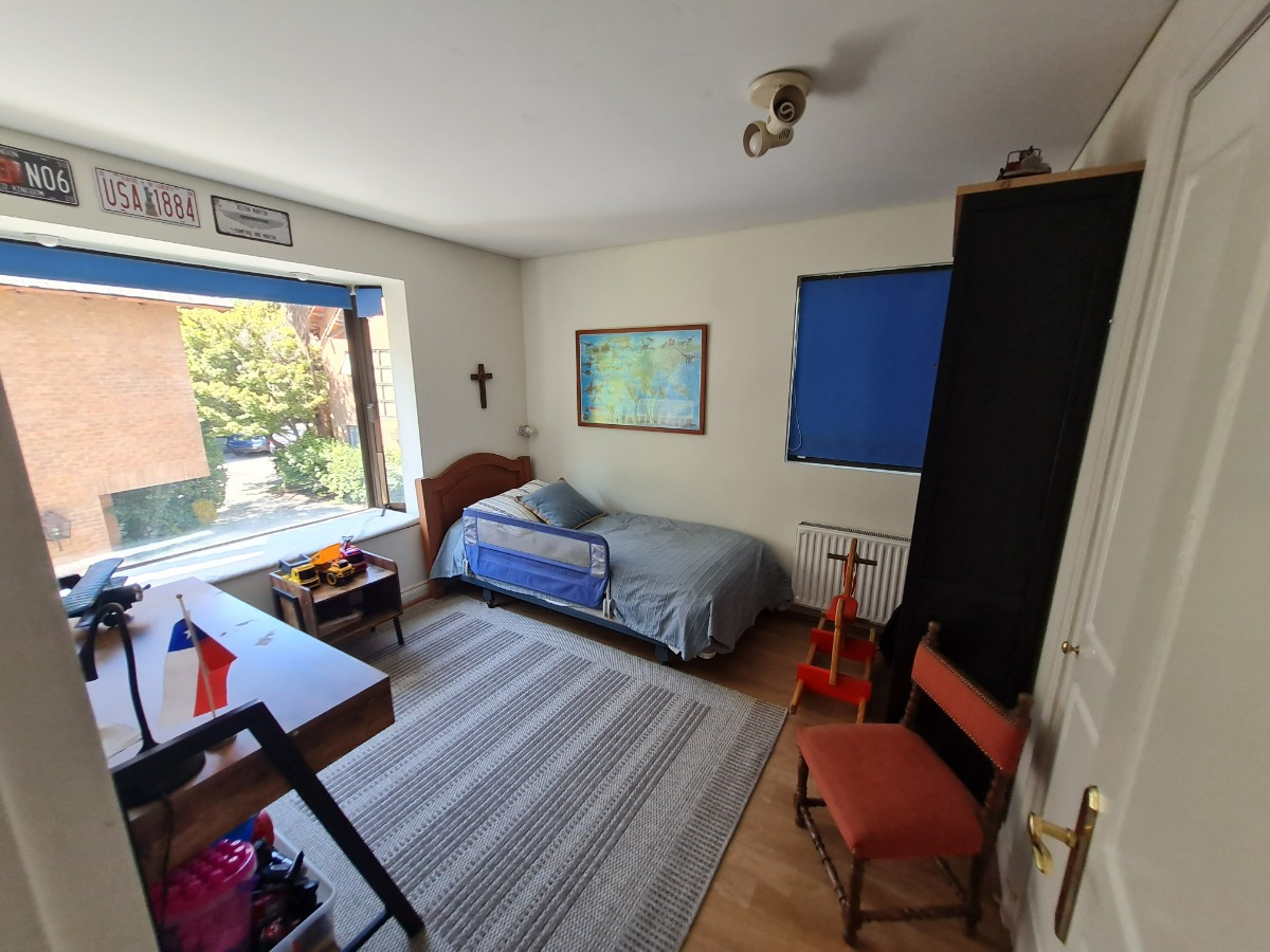 Venta Casa NP 5D 4B 2E Tabancura - Vitacura