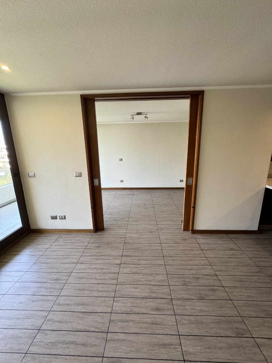 Arriendo Departamento SO 2D en suite Walk-in cl&oacute;set 2B 1E 1B La Dehesa - Lo Barnechea
