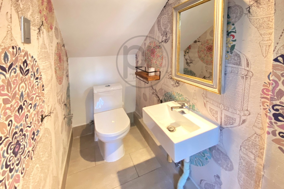 Arriendo Casa NO 3D en suite Walk-in cl&oacute;set 4B 3E 1B Juan XXIII - Vitacura