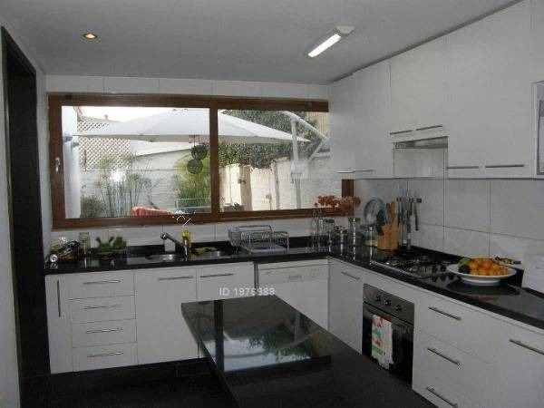 Venta Casa NO 4D en suite Walk-in cl&oacute;set 3B 1E 1B Estadio Manquehue - Vitacura