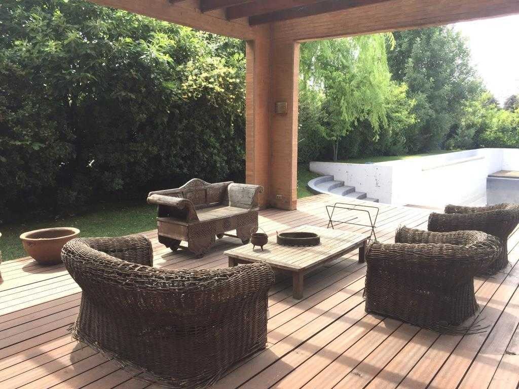 Venta Casa O 4D en suite Walk-in cl&oacute;set 4B 6E 2B Chicureo - Colina