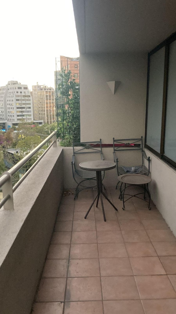 Arriendo Departamento NO 1D en suite Walk-in cl&oacute;set 1B 1E Barrio El Golf - Las Condes