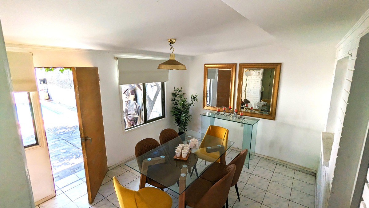 Venta Casa NO 4D 2B 2E 1B Rotonda Atenas - Las Condes