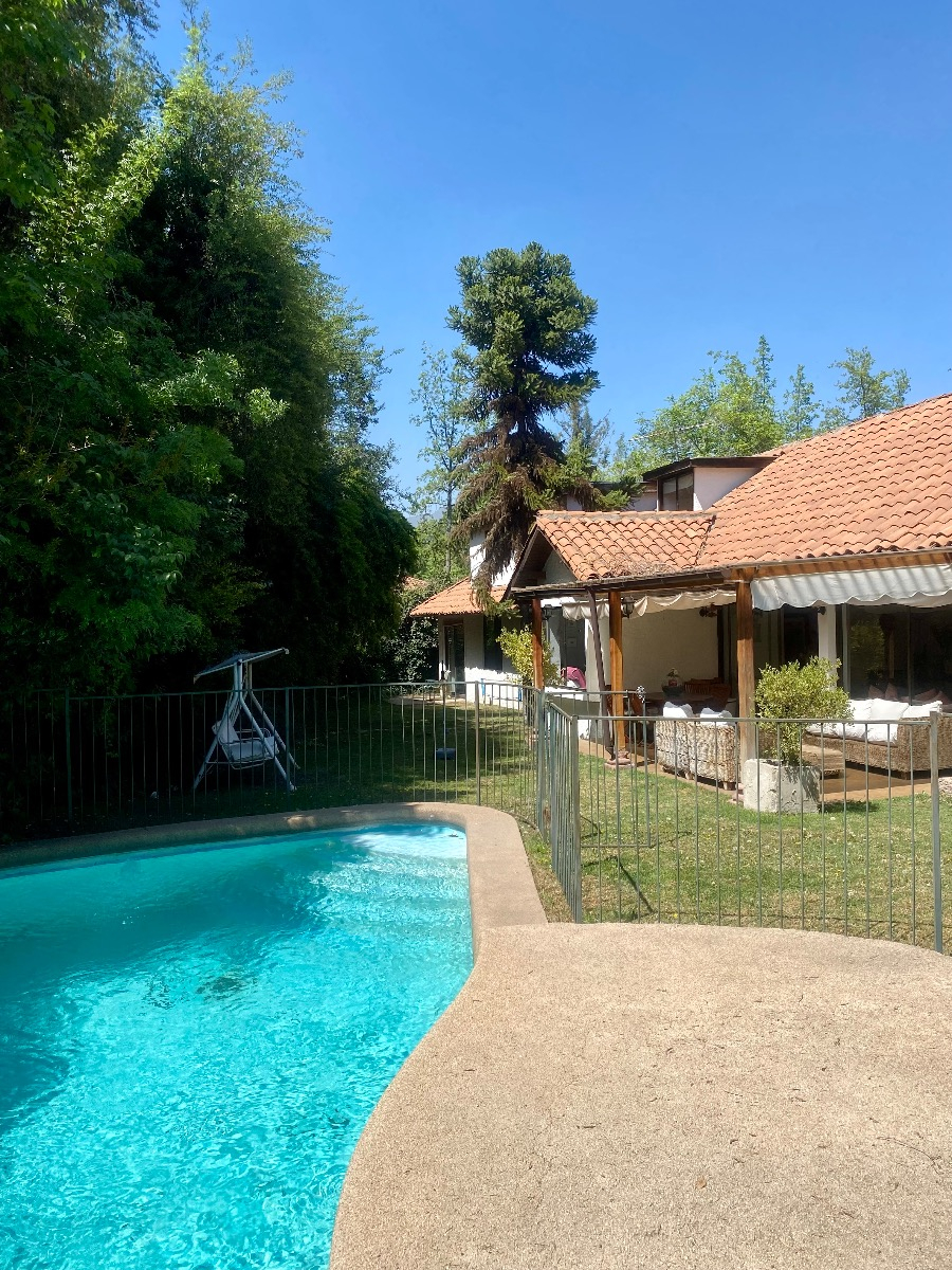 Venta Casa NO 6D 5B 4E 2B La Dehesa - Lo Barnechea