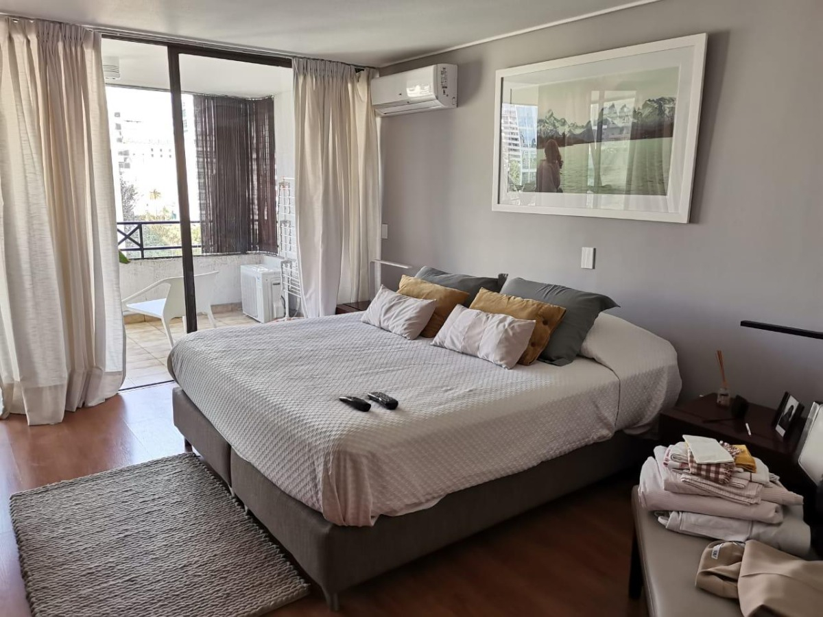 Venta Departamento NO 2D en suite Walk-in cl&oacute;set 3B 1E 1B Barrio El Golf - Las Condes