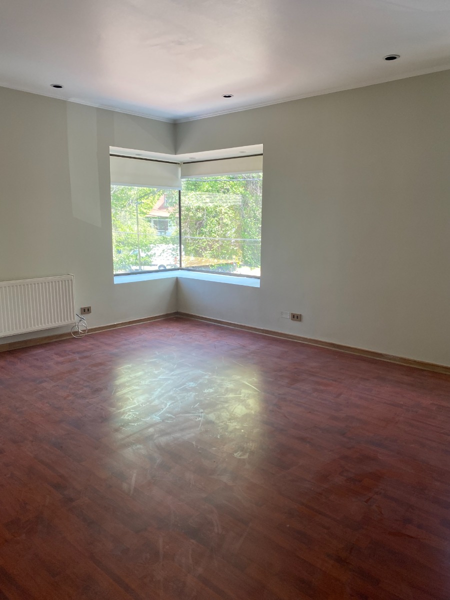 Arriendo Casa NP 3D 2B 2E 1B  - Las Condes