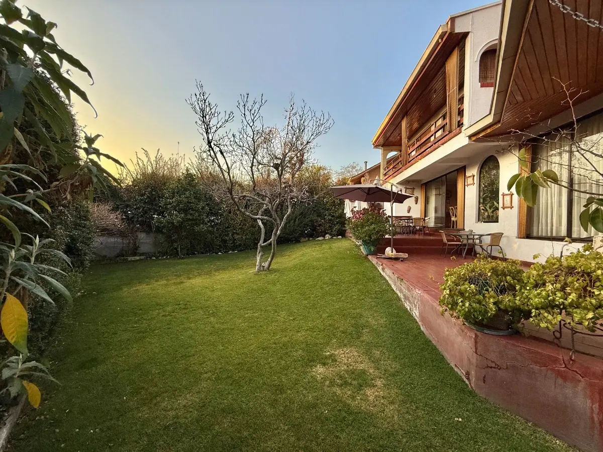 Venta Casa NO 3D WI cl&oacute;set Suite 3B 5E 1Bd Quinchamal&iacute; - Las Condes
