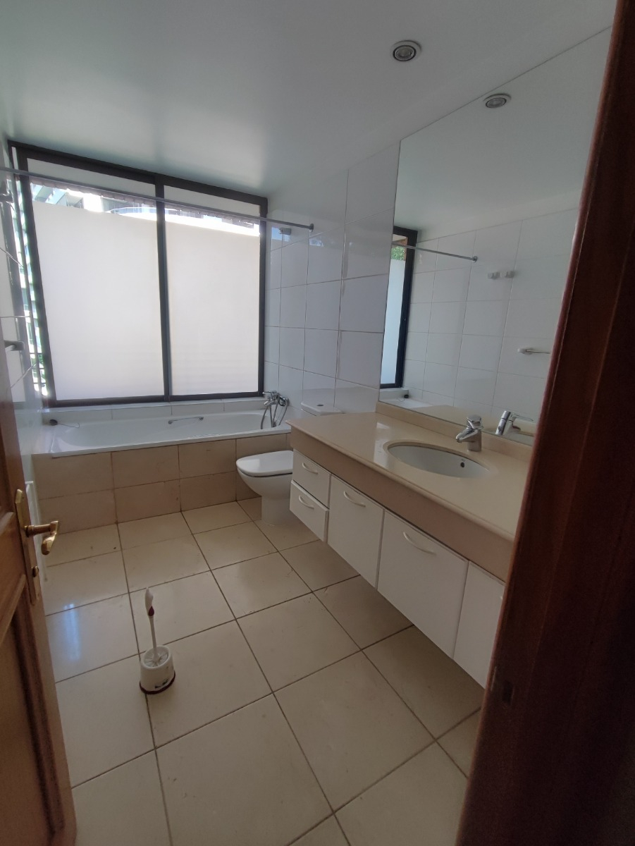 Venta Departamento 4D en suite Walk-in cl&oacute;set 3B 2E 1B  - Las Condes