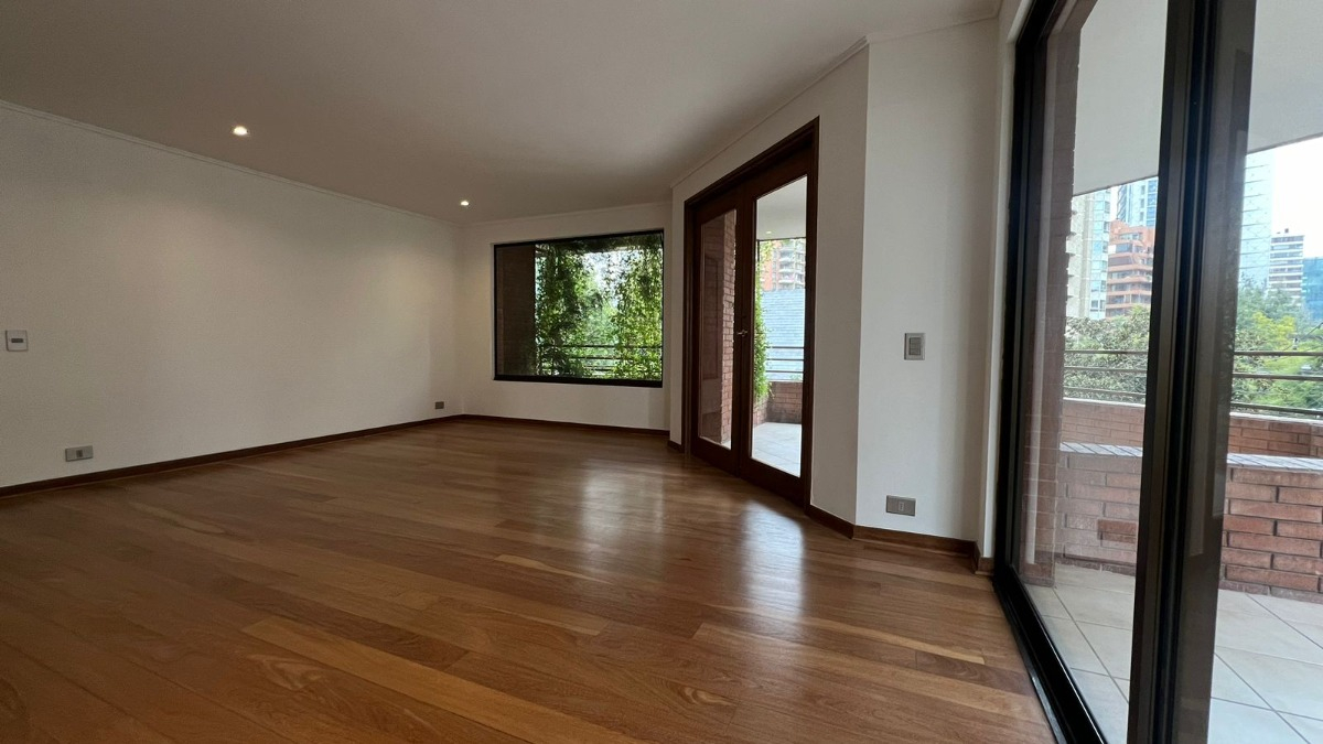 Arriendo Departamento SP 3D en suite 2B 2E 1B Barrio El Golf - Las Condes