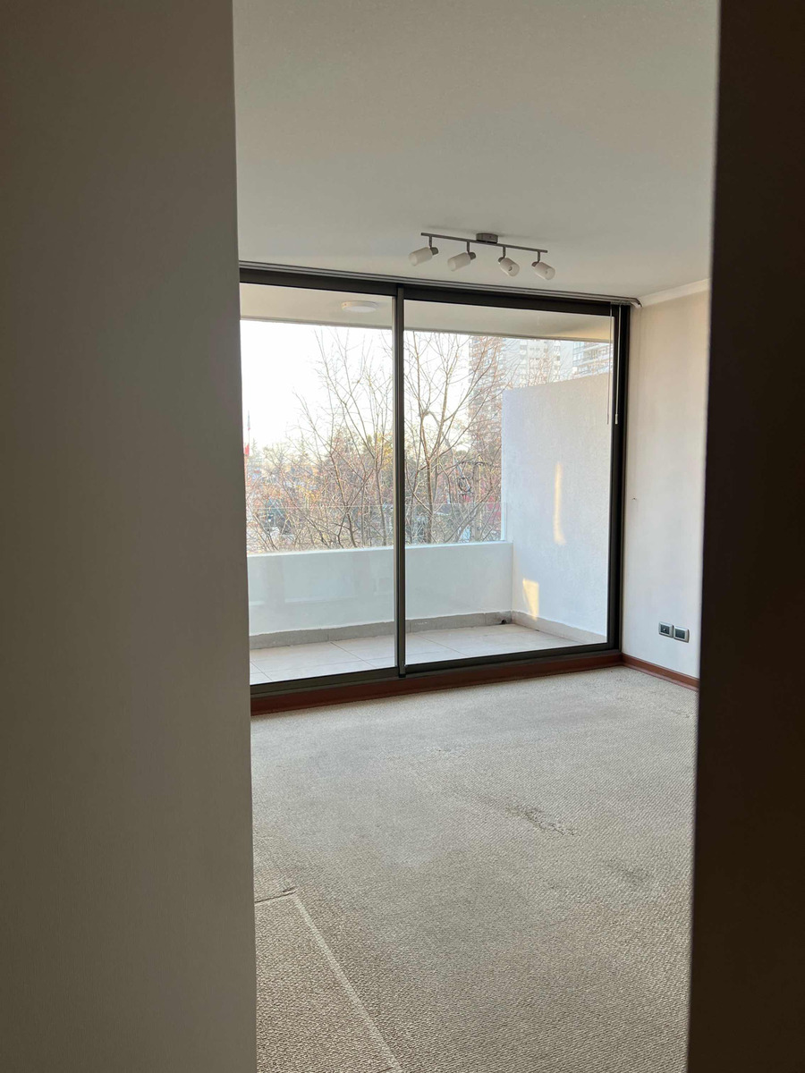 Arriendo Departamento 2D 2B 1E 1B Metro Bilbao - Providencia