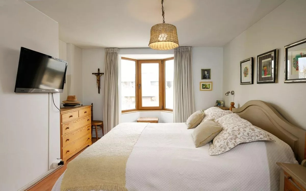 Venta Casa O 4D en suite 3B 2E 1B Los Dominicos - Las Condes