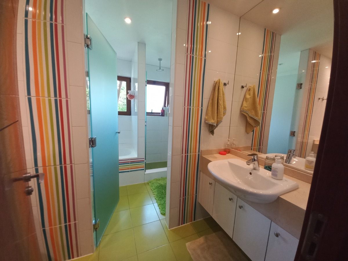 Venta Casa NP 5D en suite Walk-in cl&oacute;set 4B 6E 2B Chicureo - Colina