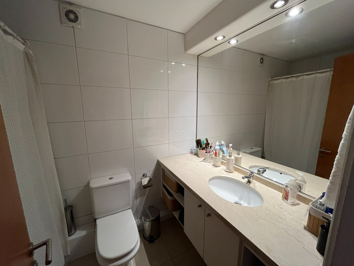 Arriendo Departamento 2D Borde R&iacute;o - Casa Piedra - Vitacura