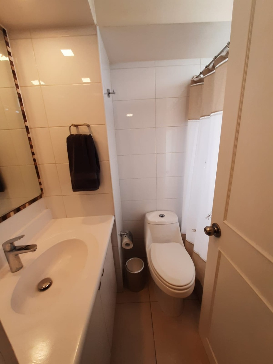 Arriendo Departamento 2D Rotonda Atenas - Las Condes