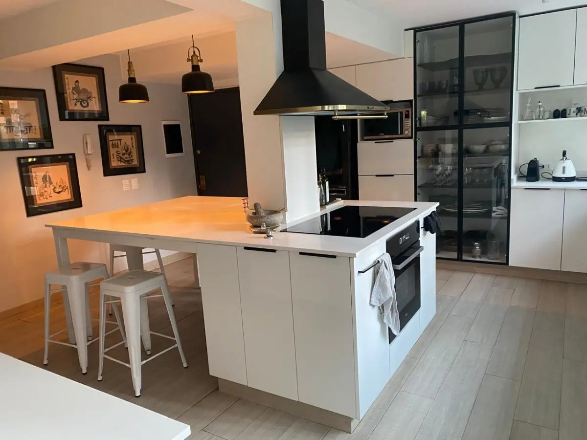 Venta Departamento Remodelado NO 3D en suite Walk-in cl&oacute;set 3B 2E 1B Parque Bicentenario - Vitacura