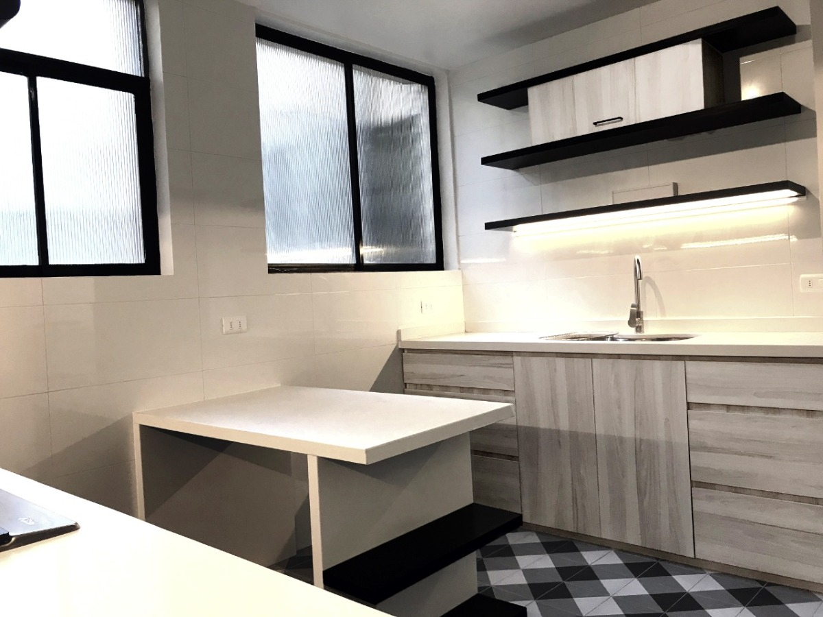 Arriendo Departamento NP 3D 2B 1B Plaza Italia - Providencia