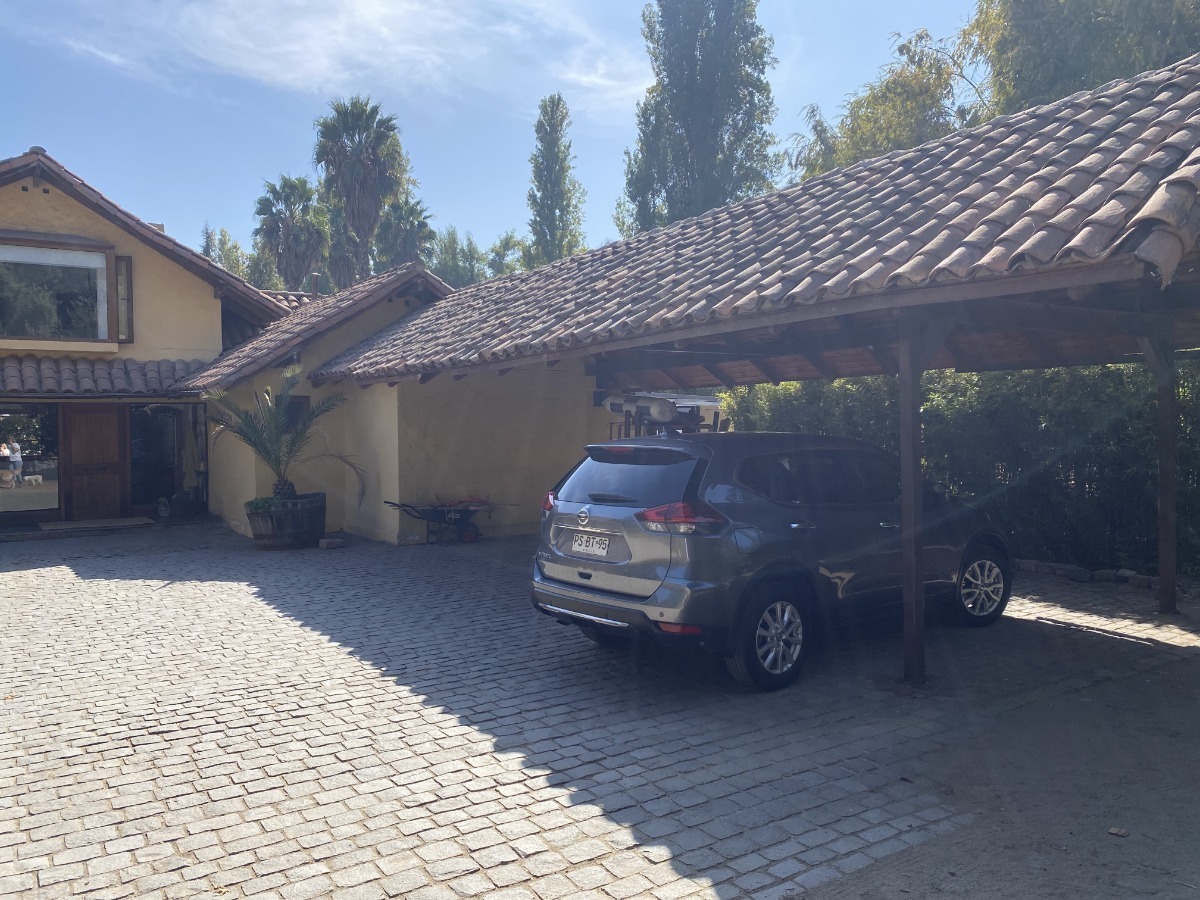 Venta Casa NO 5D en suite Walk-in cl&oacute;set 4B 3E 1B Chicureo - Colina