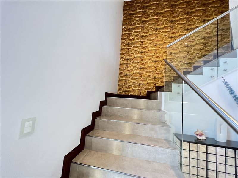 Venta Casa Norte 6D en suite Walk-in cl&oacute;set 7B 10E 1B Los Trapenses - Lo Barnechea