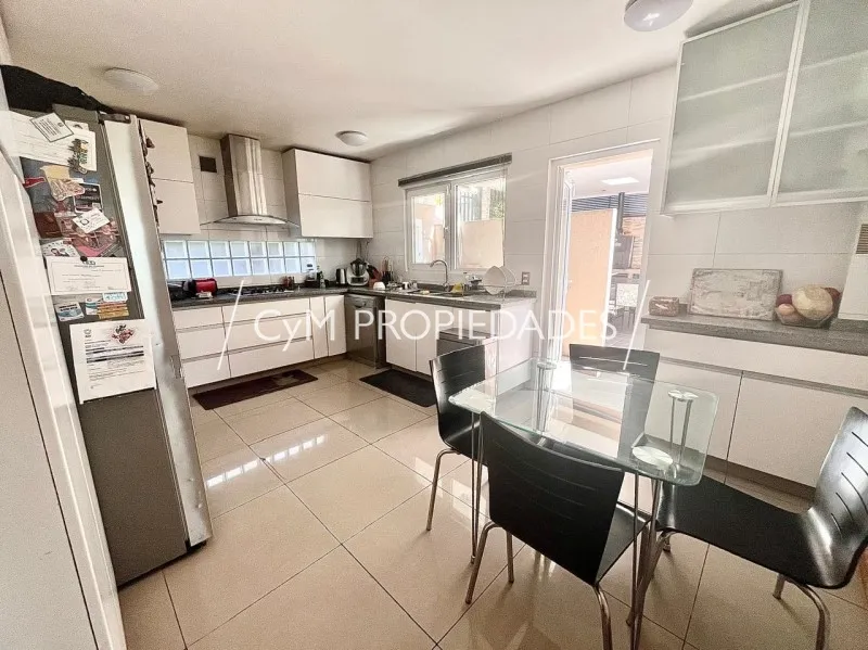 Venta Casa O 5D WI cl&oacute;set Suite 5B 2E El Huinganal - Lo Barnechea