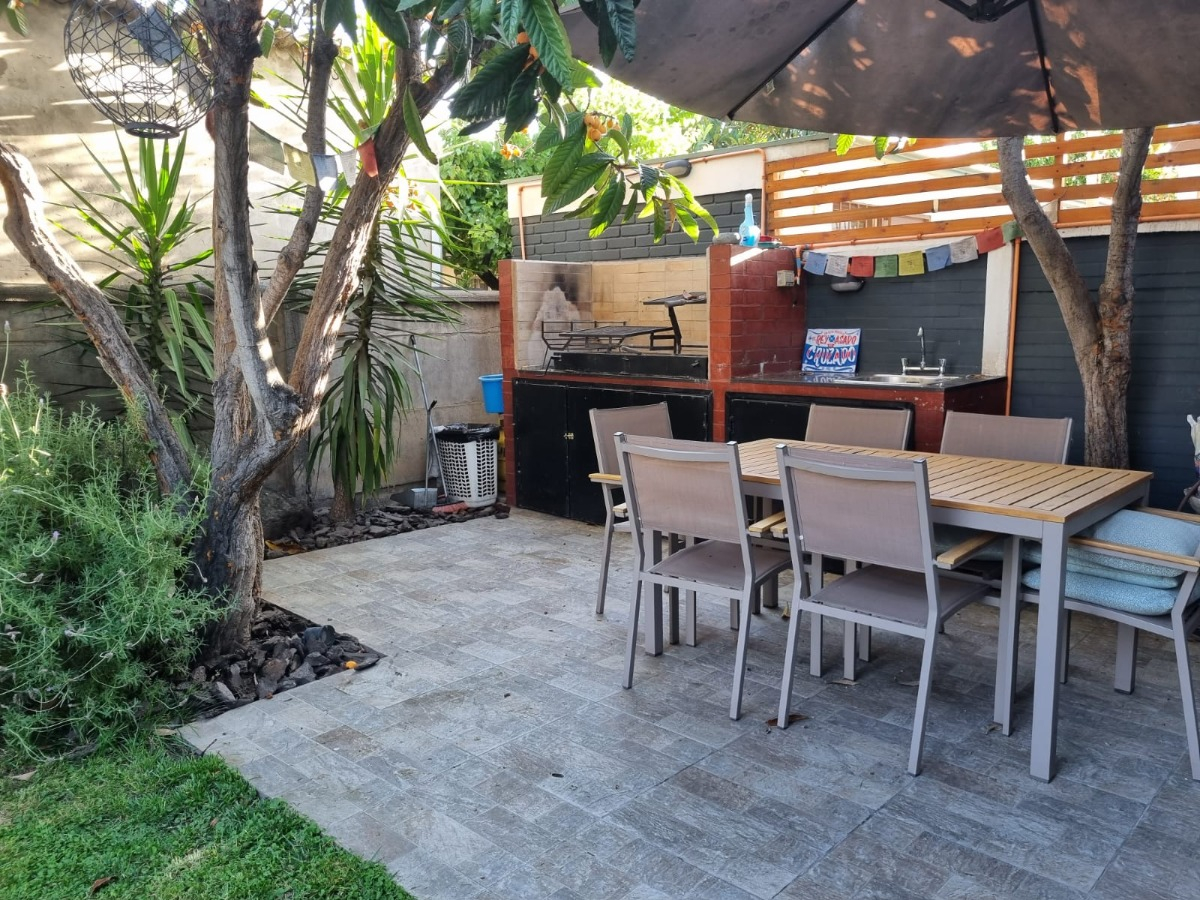 Arriendo Casa 4D Villa El Dorado - Vitacura