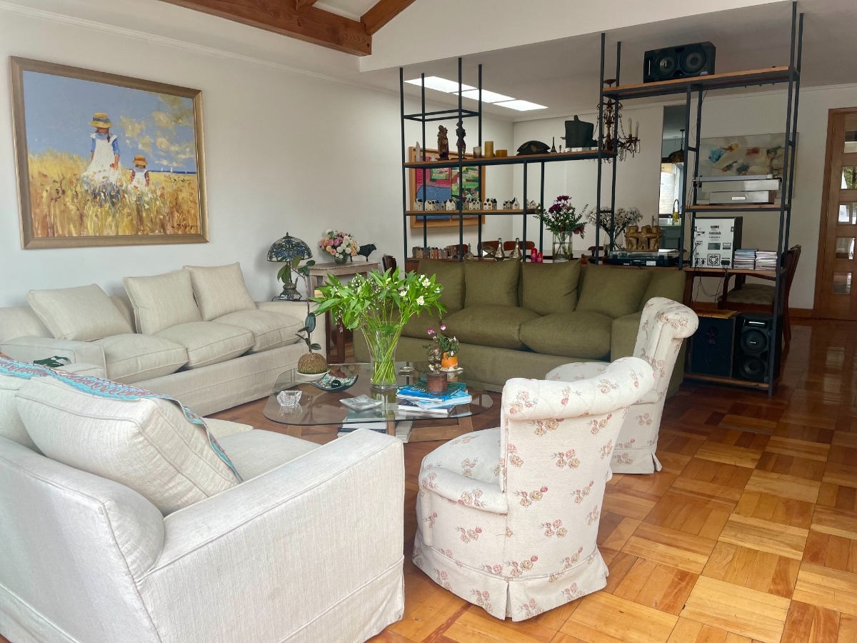 Venta Casa NOSP 5D en suite Walk-in cl&oacute;set 3B 4E 1B Sebasti&aacute;n Elcano - Las Condes