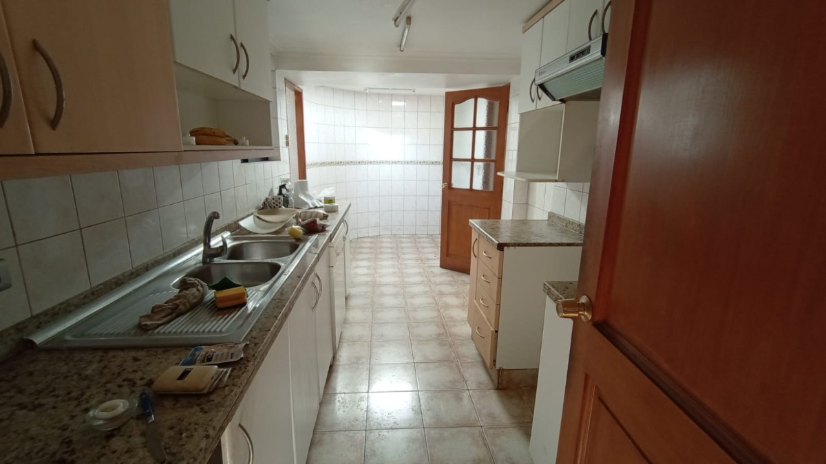 Arriendo Casa NOSP 6D en suite 3B 2E 1B Metro Hernando de Magallanes - Las Condes