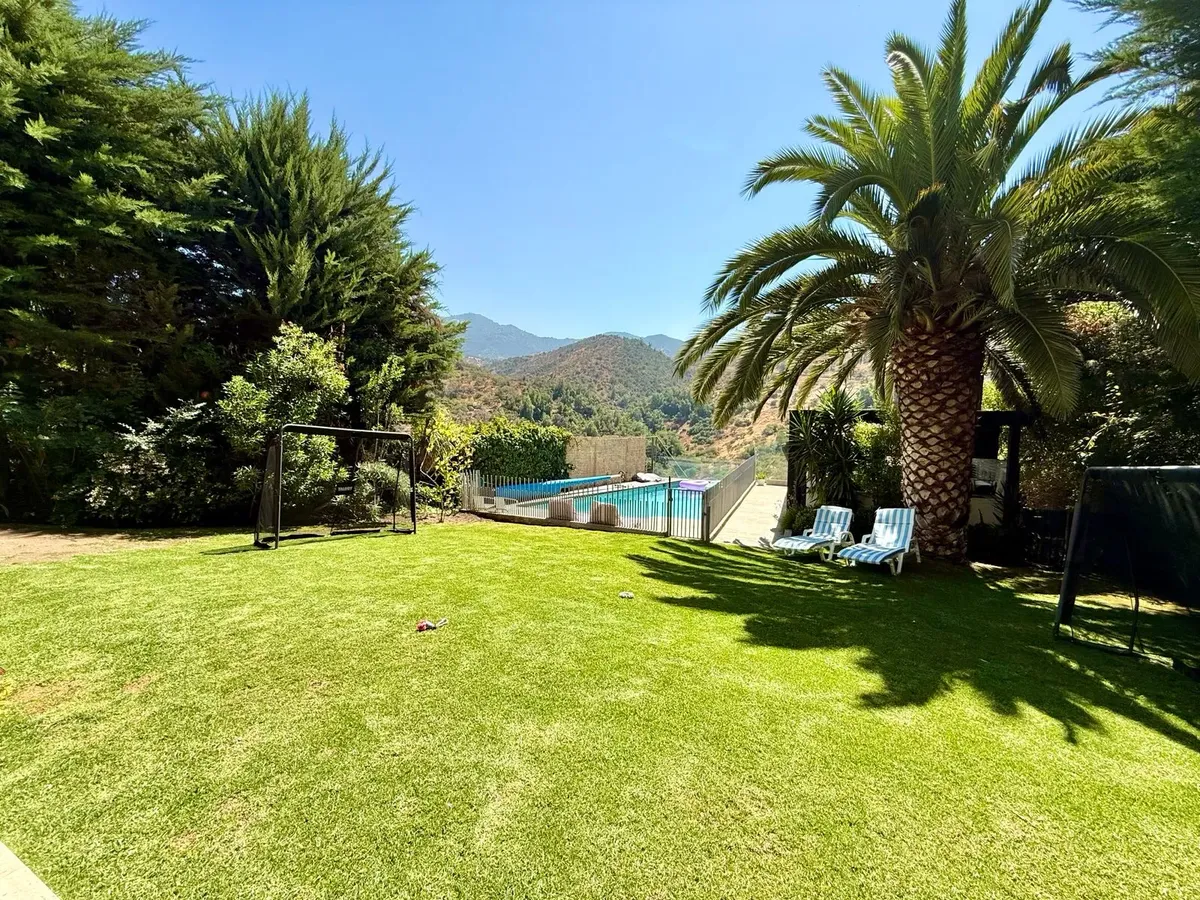 Venta Casa NO 5D 5B 2E El Huinganal - Lo Barnechea