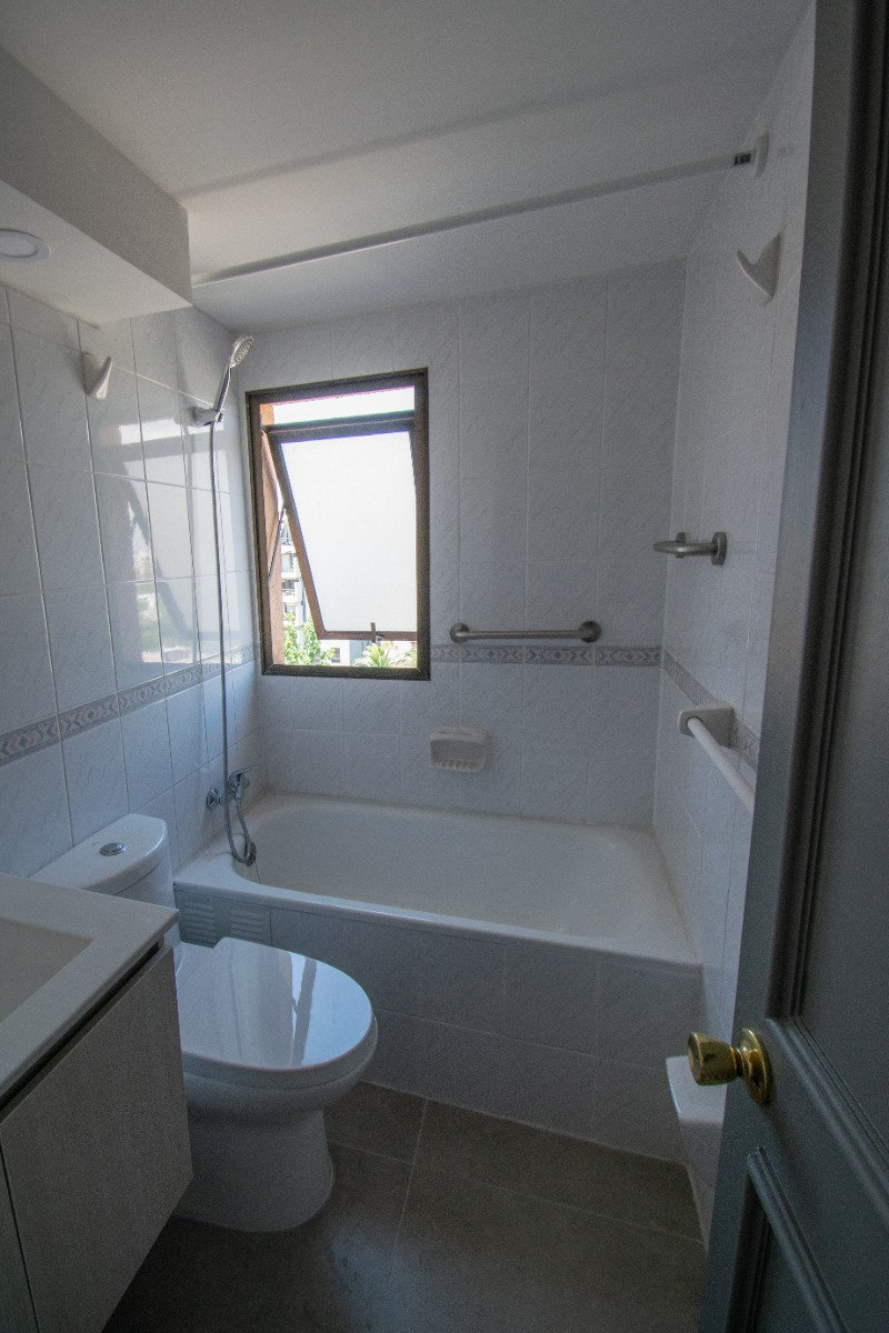 Venta Departamento NOSP 5D en suite Walk-in cl&oacute;set 3B 2E 1B  - Providencia