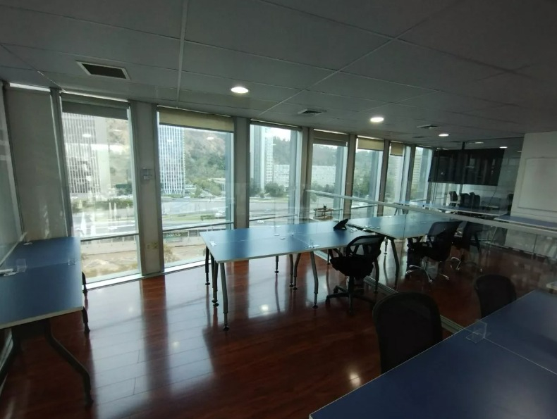 Arriendo Oficina NO 3B 3E 1B Pedro de Valdivia - Providencia
