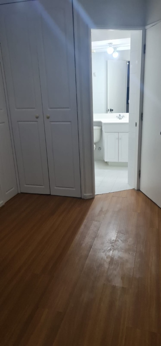 Venta Departamento O 1D en suite 1B 1E 1B Metro Sim&oacute;n Bolivar - La Reina