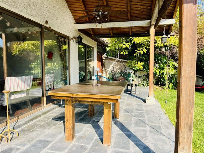 Venta Casa Poniente 5D en suite Walk-in cl&oacute;set 6B 4E 1B El Remanso - Las Condes