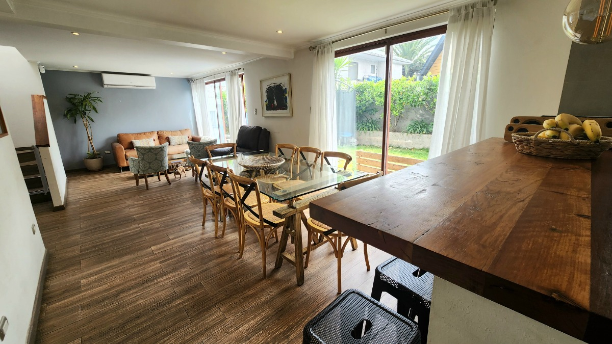 Arriendo Casa SO 4D en suite Walk-in cl&oacute;set 3B 2E 1B La Llaver&iacute;a - Vitacura