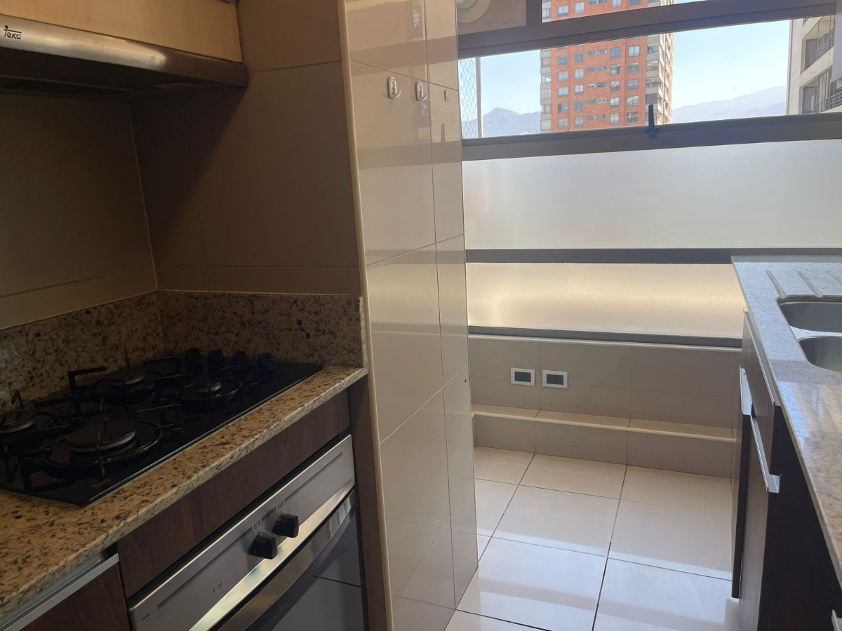 Arriendo Departamento 2D Rotonda Atenas - Las Condes