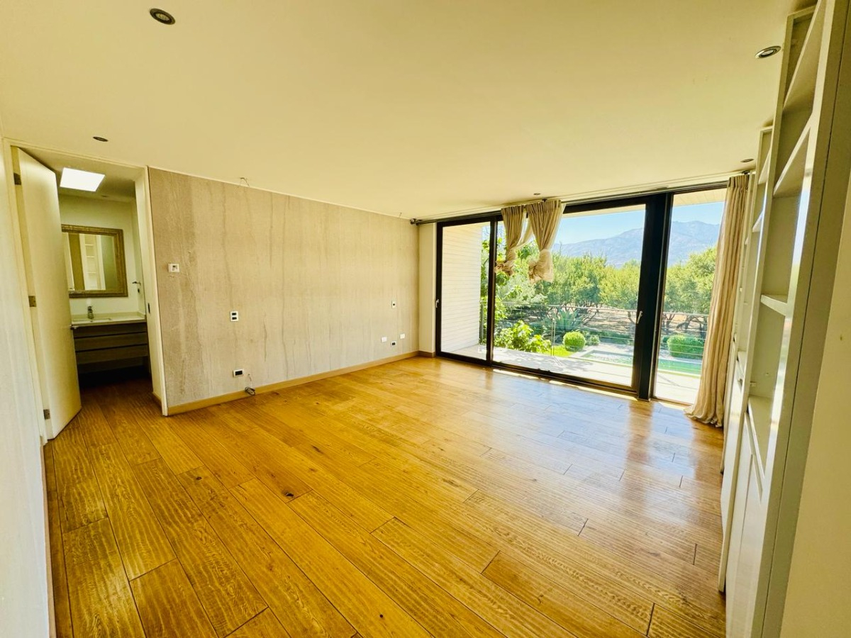 Arriendo Casa NO 5D Walk-in cl&oacute;set 5B 6E 1B Chicureo - Colina