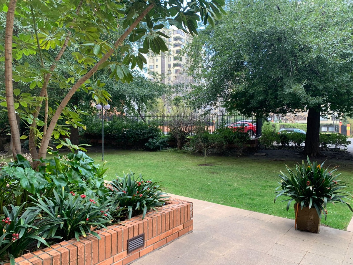 Arriendo Departamento NO 3D en suite 2B 2E 1B Col&oacute;n Oriente - Vital Apoquindo - Las Condes